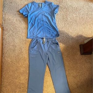 FIGS scrub set. Size medium blue